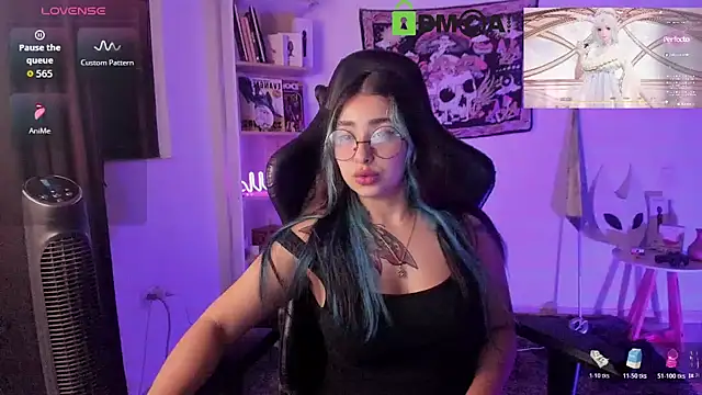 sweetcoralinee online show from 12-05-25, 04:00