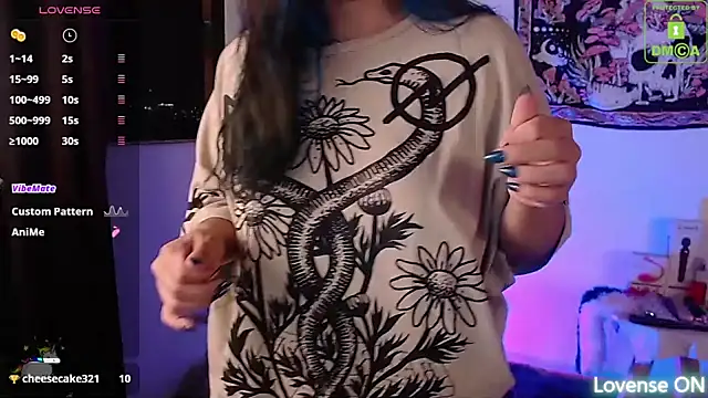 sweetcoralinee online show from 09-13-25, 12:10