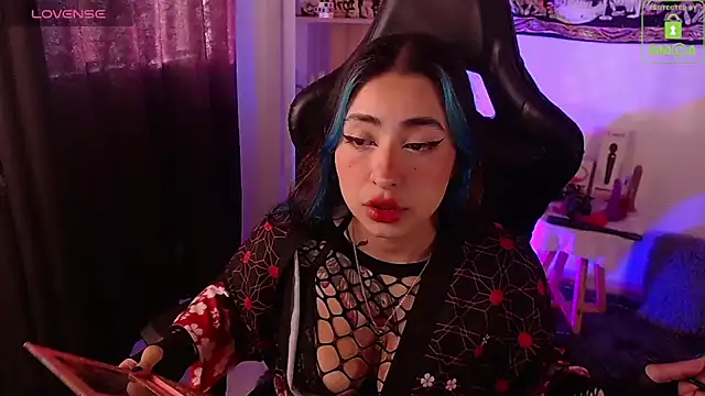 sweetcoralinee online show from 10-01-25, 10:13