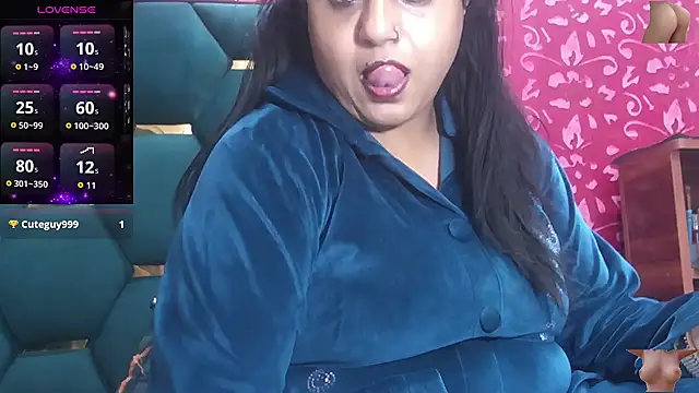 Sexy komolika online show from 11-21-25, 04:06