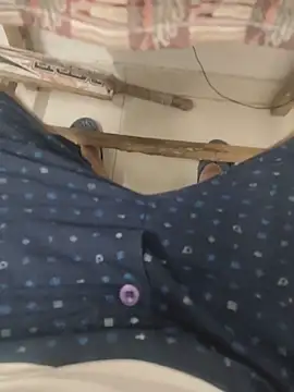 Snapshot of DADDY69SS chatting on 11-08-25, 06:44 DADDY69SS online show from 11-08-25, 06:44