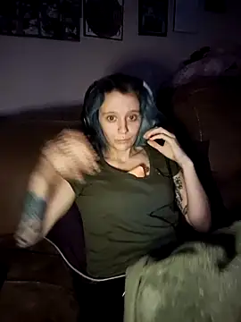 Snapshot of wolfgirl97 chatting on 11-30-25, 08:26 wolfgirl97 online show from 11-30-25, 08:26