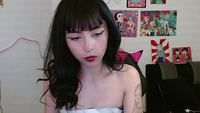 Snapshot of Kind_Scarlett chatting on 03-19-25, 11:14 Kind Scarlett online show from 03-19-25, 11:14