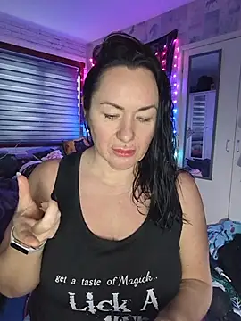 KinkyLittleWitch online show from 02-06-26, 02:02