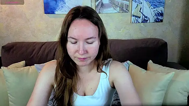 Snapshot of Little_doll_meow chatting on 10-06-25, 03:19 Little doll meow online show from 10-06-25, 03:19