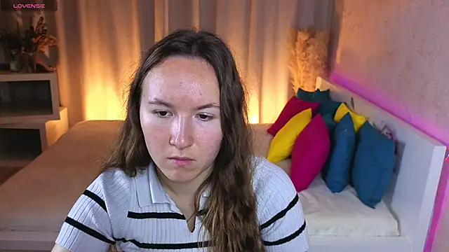 Snapshot of Little_doll_meow chatting on 09-11-25, 03:17 Little doll meow online show from 09-11-25, 03:17