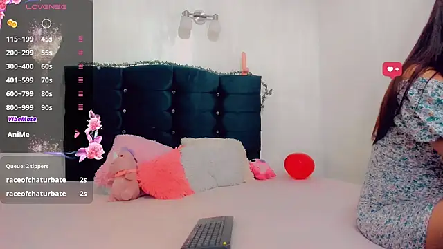 Snapshot of Rubi_30 chatting on 02-14-25, 08:26 Rubi 30 online show from 02-14-25, 08:26