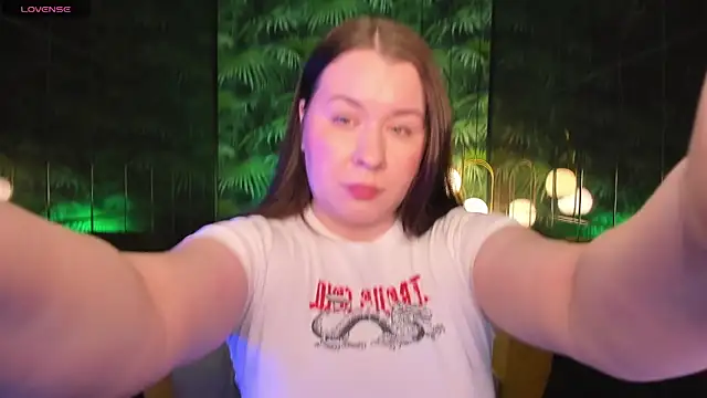 Snapshot of ShedarBrooks chatting on 12-23-24, 05:39 ShedarBrooks online show from 12-23-24, 05:39