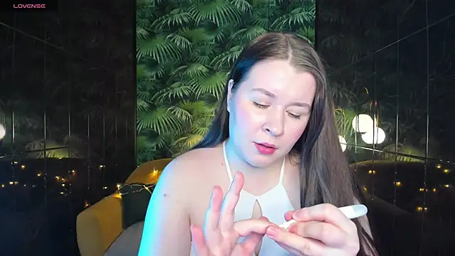Snapshot of ShedarBrooks chatting on 12-27-24, 05:31 ShedarBrooks online show from 12-27-24, 05:31