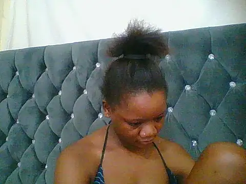 HotJeylee online show from 12-21-25, 09:48