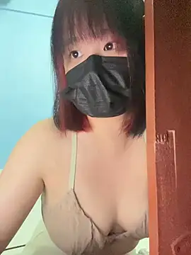 Snapshot of Bibi970110 chatting on 02-01-26, 02:37 Bibi970110 online show from 02-01-26, 02:37