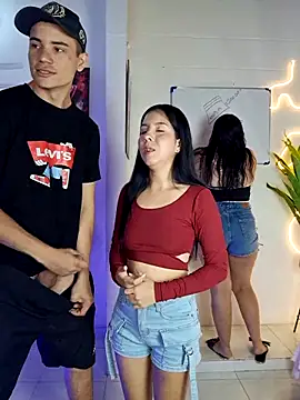 royalgirls x online show from 03-17-26, 01:19