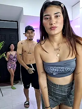 royalgirls x online show from 05-19-26, 01:56