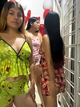 royalgirls x online show from 09-23-25, 02:07