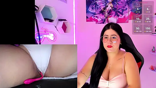 DanielaHang online show from 11-20-25, 01:34