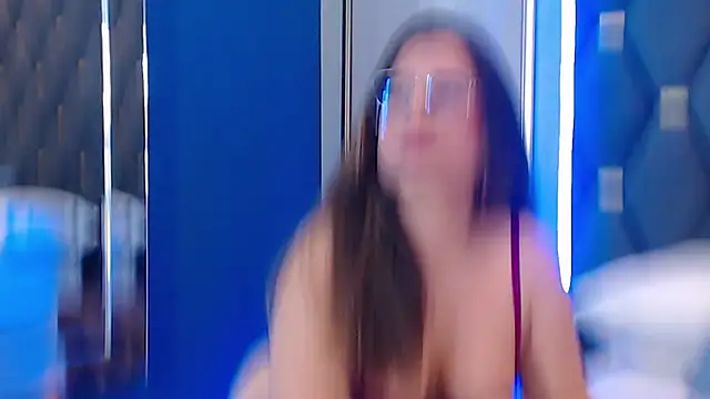 ThaniaJones online show from 12-15-25, 12:11