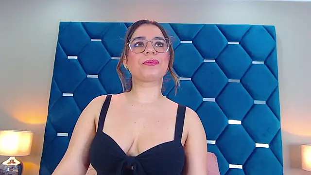 ThaniaJones online show from 09-27-25, 12:11