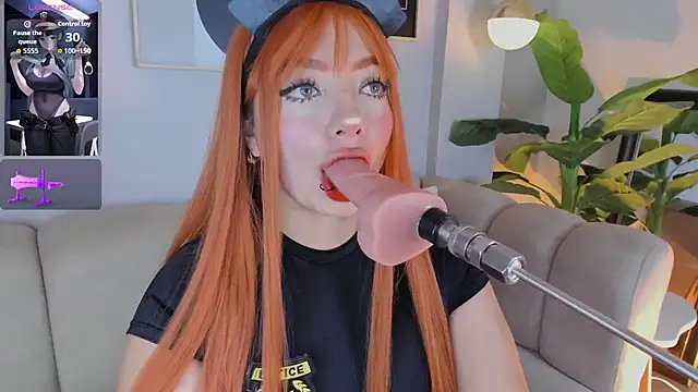 Kloe Raize online show from 10-29-25, 06:12