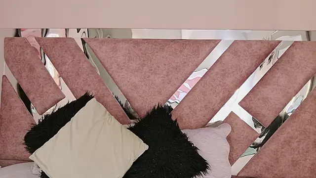 PaulinaDuarte online show from 04-13-26, 12:31