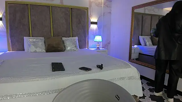 PaulinaDuarte online show from 10-26-25, 10:15