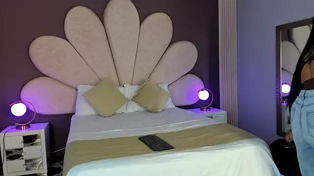 PaulinaDuarte online show from 03-11-26, 12:10