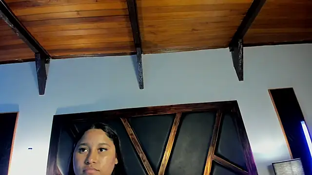 EmiliWilliams online show from 05-19-26, 01:56