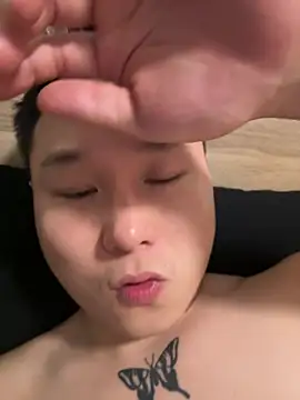 Eric246 online show from 04-22-26, 04:58