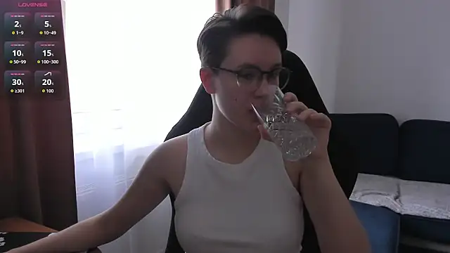 JessieFlower online show from 04-24-26, 07:21