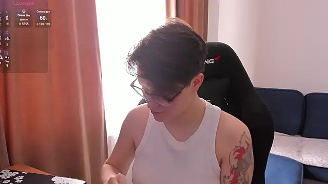 JessieFlower online show from 04-25-26, 07:44