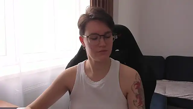 JessieFlower online show from 04-05-26, 07:59