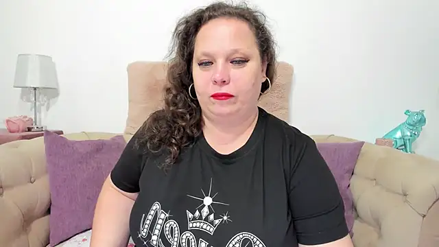 KarolineJoyy online show from 10-02-25, 06:44