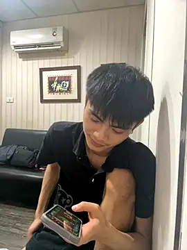 Snapshot of mumuowl chatting on 10-05-25, 06:31 mumuowl online show from 10-05-25, 06:31