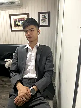 Snapshot of mumuowl chatting on 09-17-25, 08:11 mumuowl online show from 09-17-25, 08:11