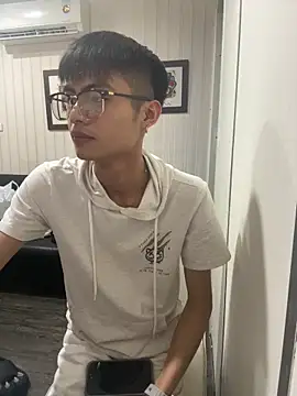 Snapshot of mumuowl chatting on 09-25-25, 05:19 mumuowl online show from 09-25-25, 05:19