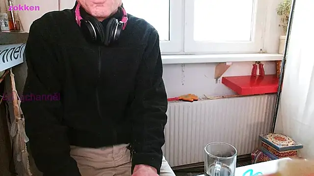 BongChannel online show from 01-28-25, 01:38