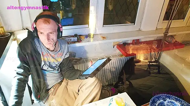 BongChannel online show from 03-18-25, 12:08