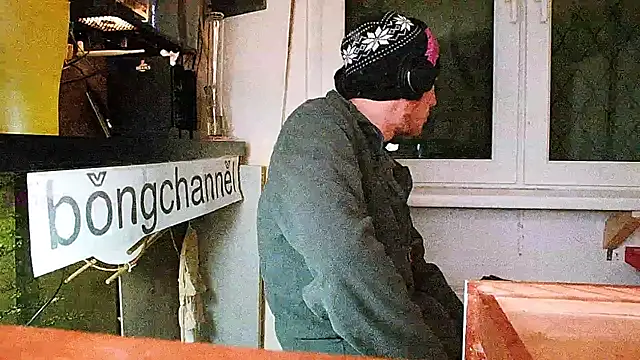 BongChannel online show from 01-24-25, 07:07