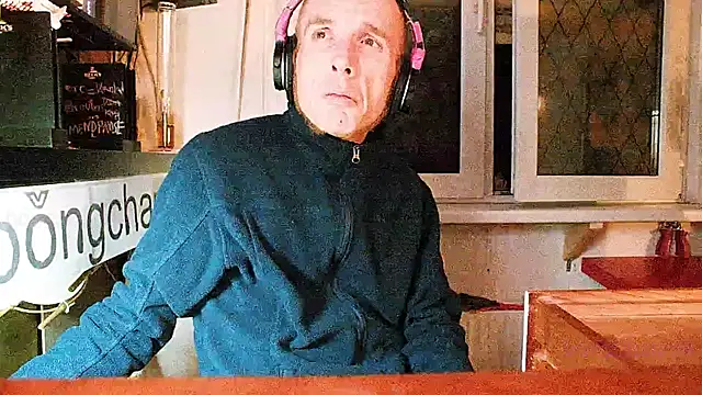 BongChannel online show from 01-26-25, 12:37