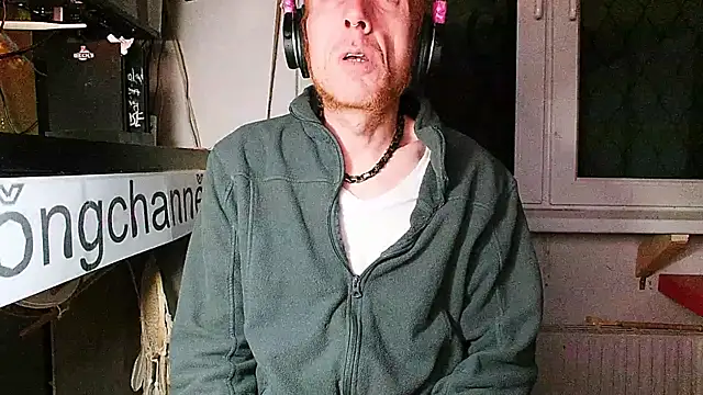 BongChannel online show from 01-24-25, 04:27