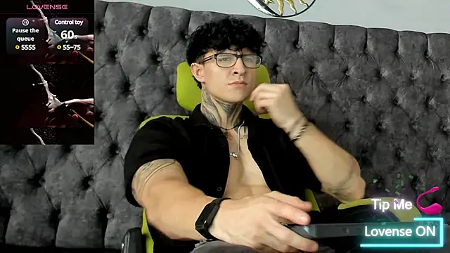 Snapshot of Jeins_carter chatting on 03-05-25, 04:57 Jeins carter online show from 03-05-25, 04:57