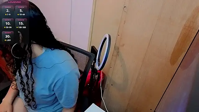 Lana stone  online show from 04-12-26, 03:43