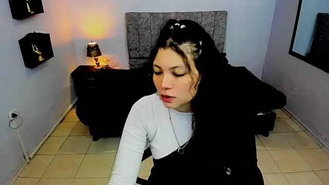 Snapshot of Lana_stone_ chatting on 10-13-25, 04:14 Lana stone online show from 10-13-25, 04:14