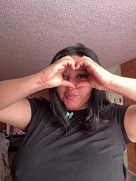 Snapshot of Kym_Owens chatting on 03-16-25, 05:17 Kym Owens online show from 03-16-25, 05:17