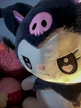 Kym Owens online show from 11-24-25, 01:49