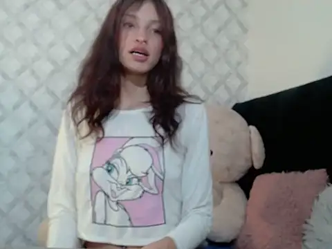 Emma-Wilson online show from 10-23-25, 06:23