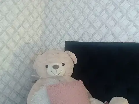 Emma-Wilson online show from 10-15-25, 05:21