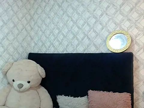 Emma-Wilson online show from 02-07-26, 12:35