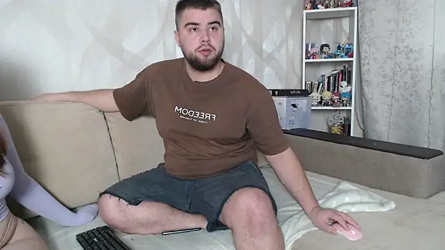 Snapshot of Pair_of_Gods_ chatting on 10-20-25, 03:52 Pair of Gods  online show from 10-20-25, 03:52