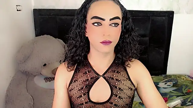 Michell Queen online show from 10-20-25, 07:42