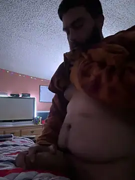 Snapshot of bigdickgio6923 chatting on 01-08-25, 04:23 bigdickgio6923 online show from 01-08-25, 04:23